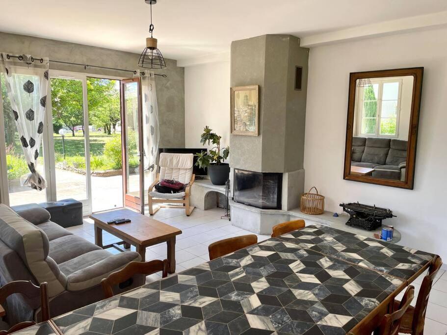 La Casa Del Papa - Maison Spacieuse Avec Jardin Dole Eksteriør bilde